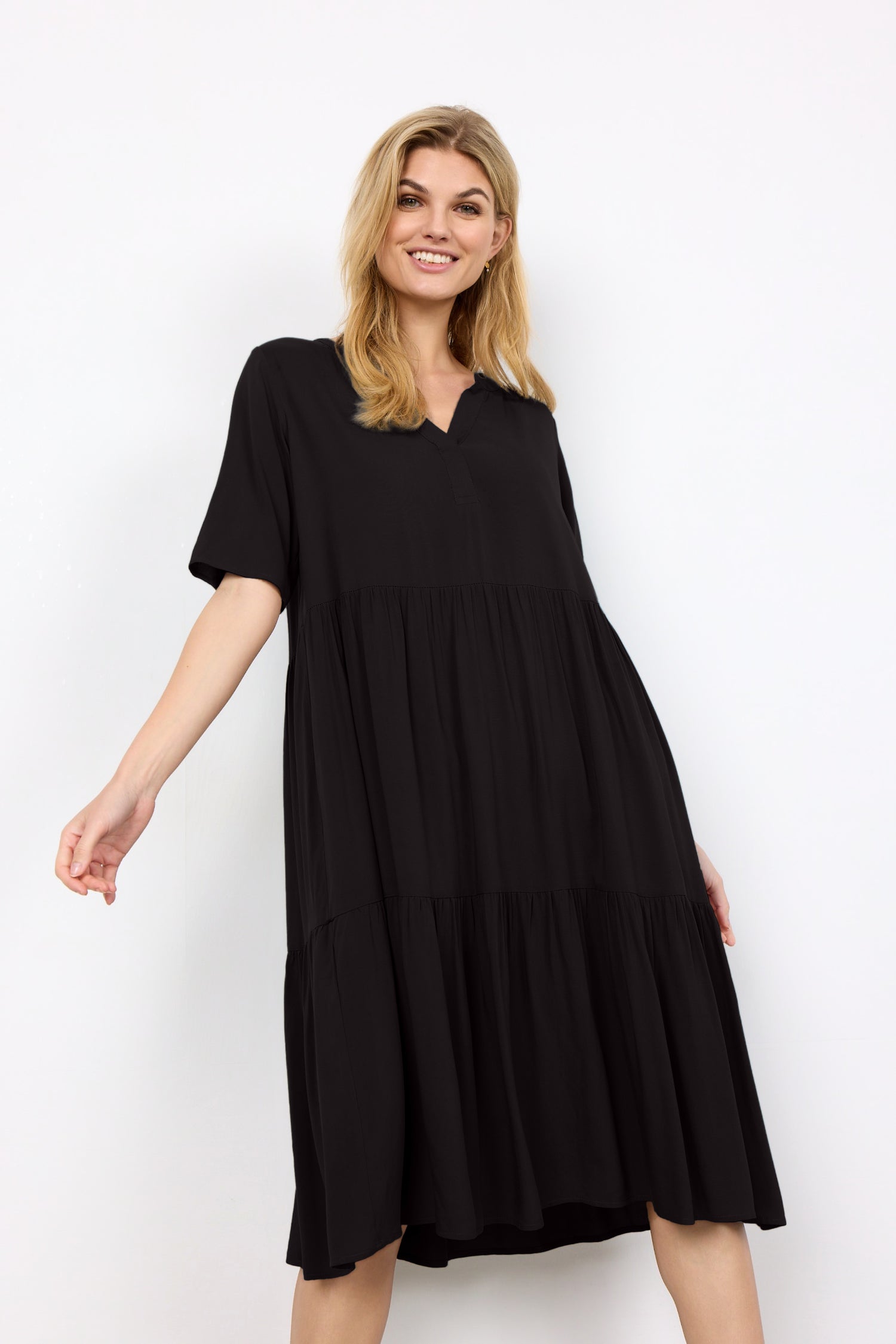 Radia Black Dress