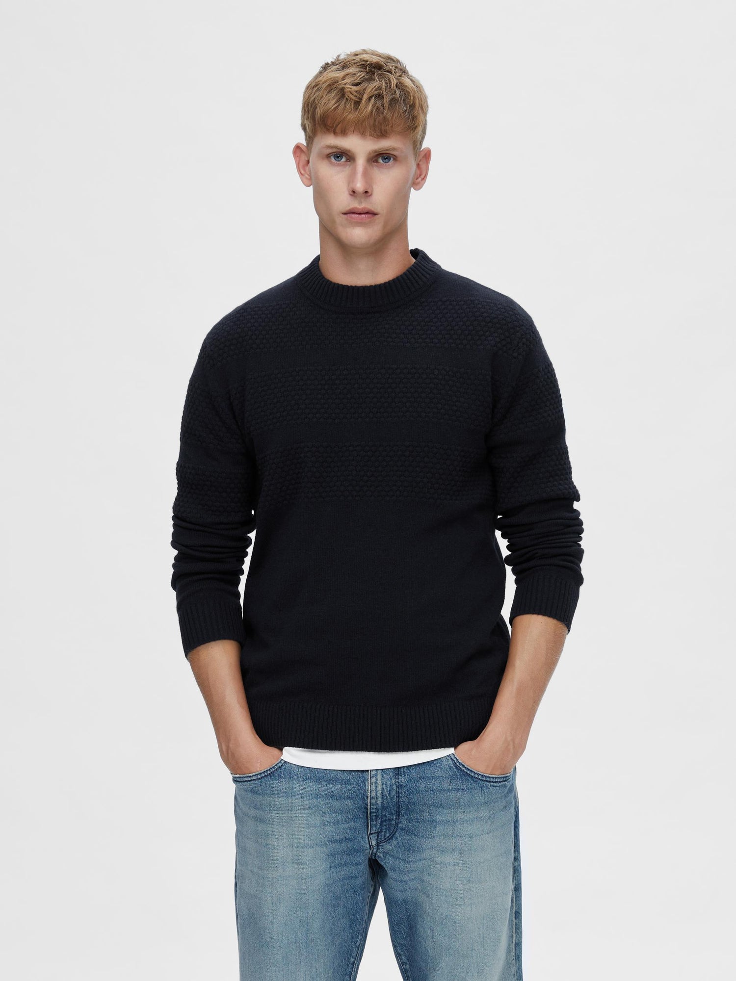 Skipper Structure Crew Neck