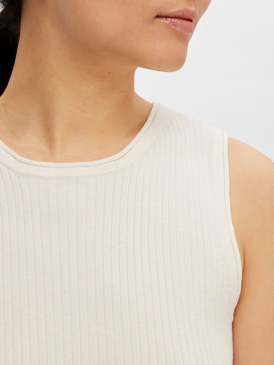 Lydia O-Neck Knit Top