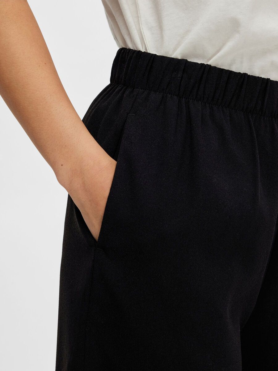 Tinni Relaxed Shorts