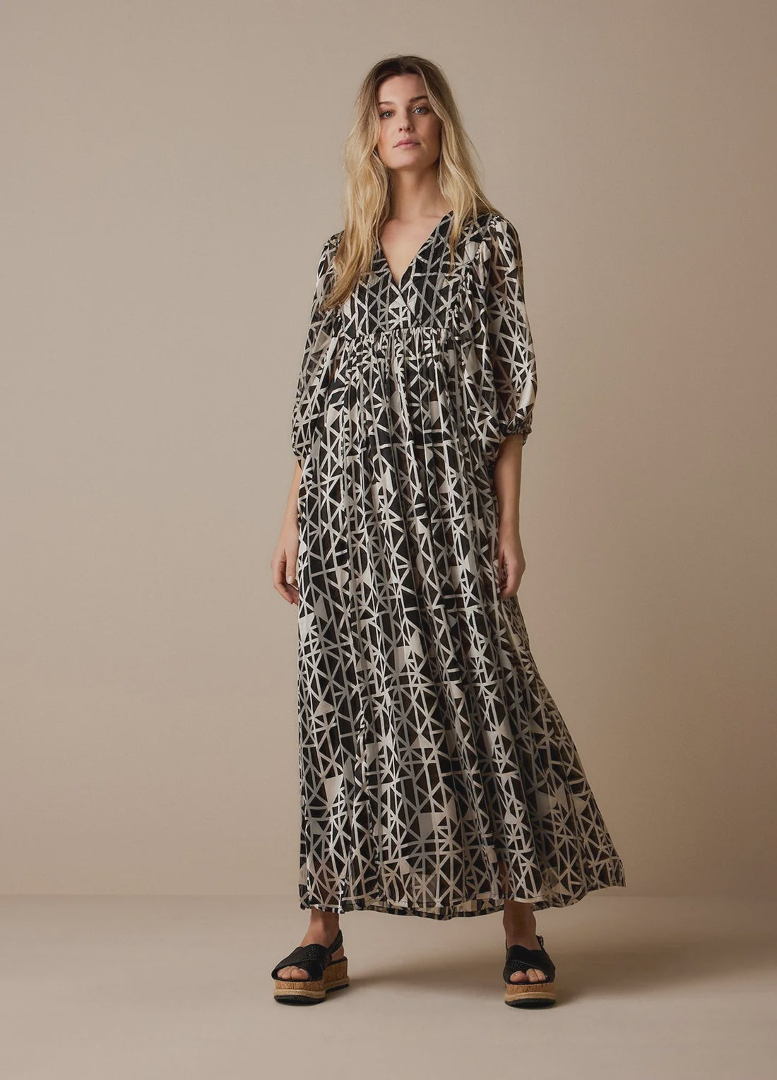 Dress Triangle Print