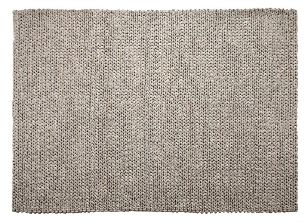 Elegant Hand Woven Woollen Thick Braid Rug- Silver