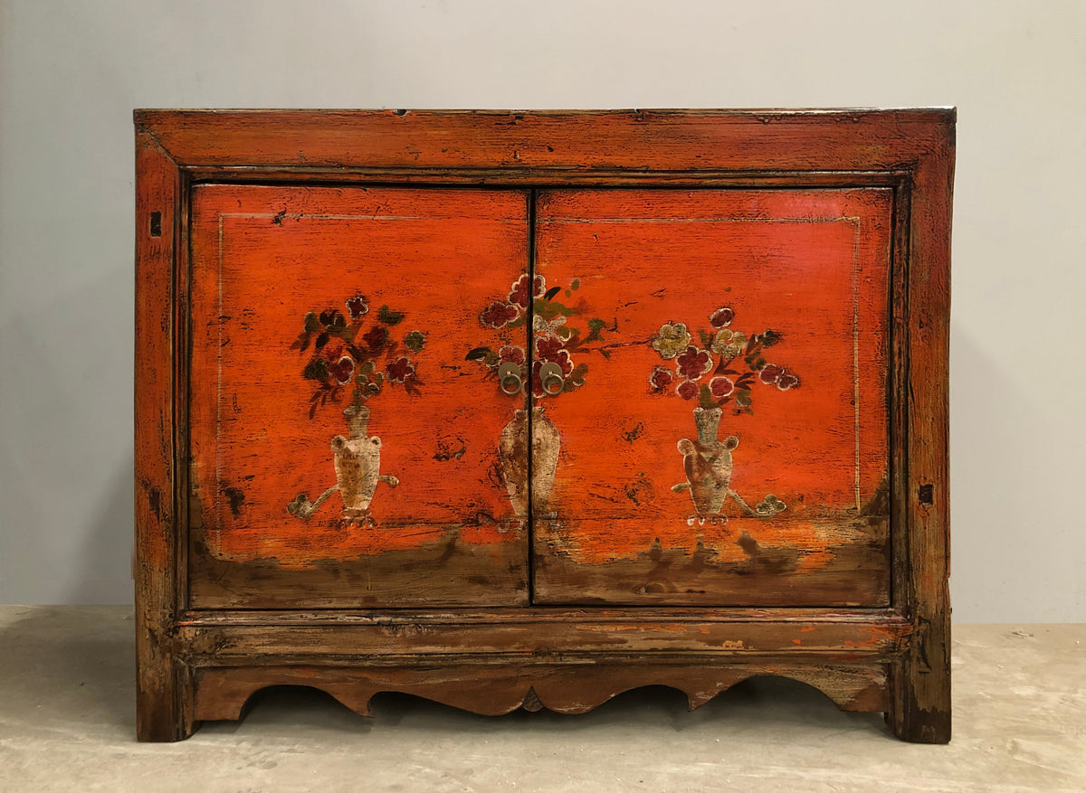 Jining Lacquered two door cabinet