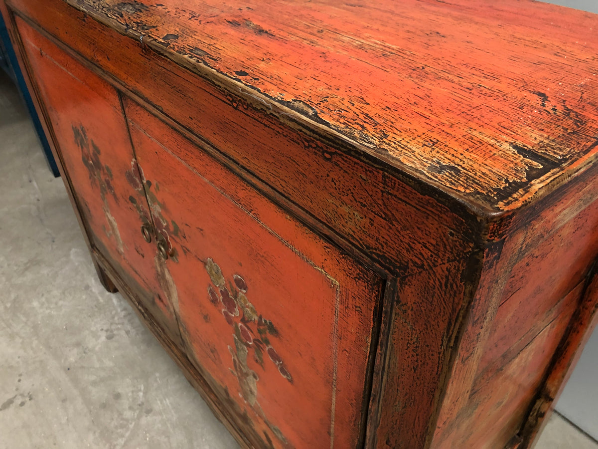 Jining Lacquered two door cabinet
