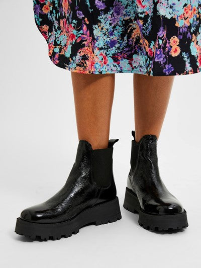 Cora Chelsea Patent Boots