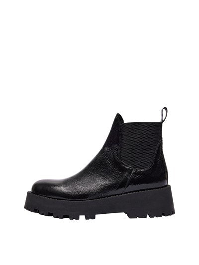 Cora Chelsea Patent Boots