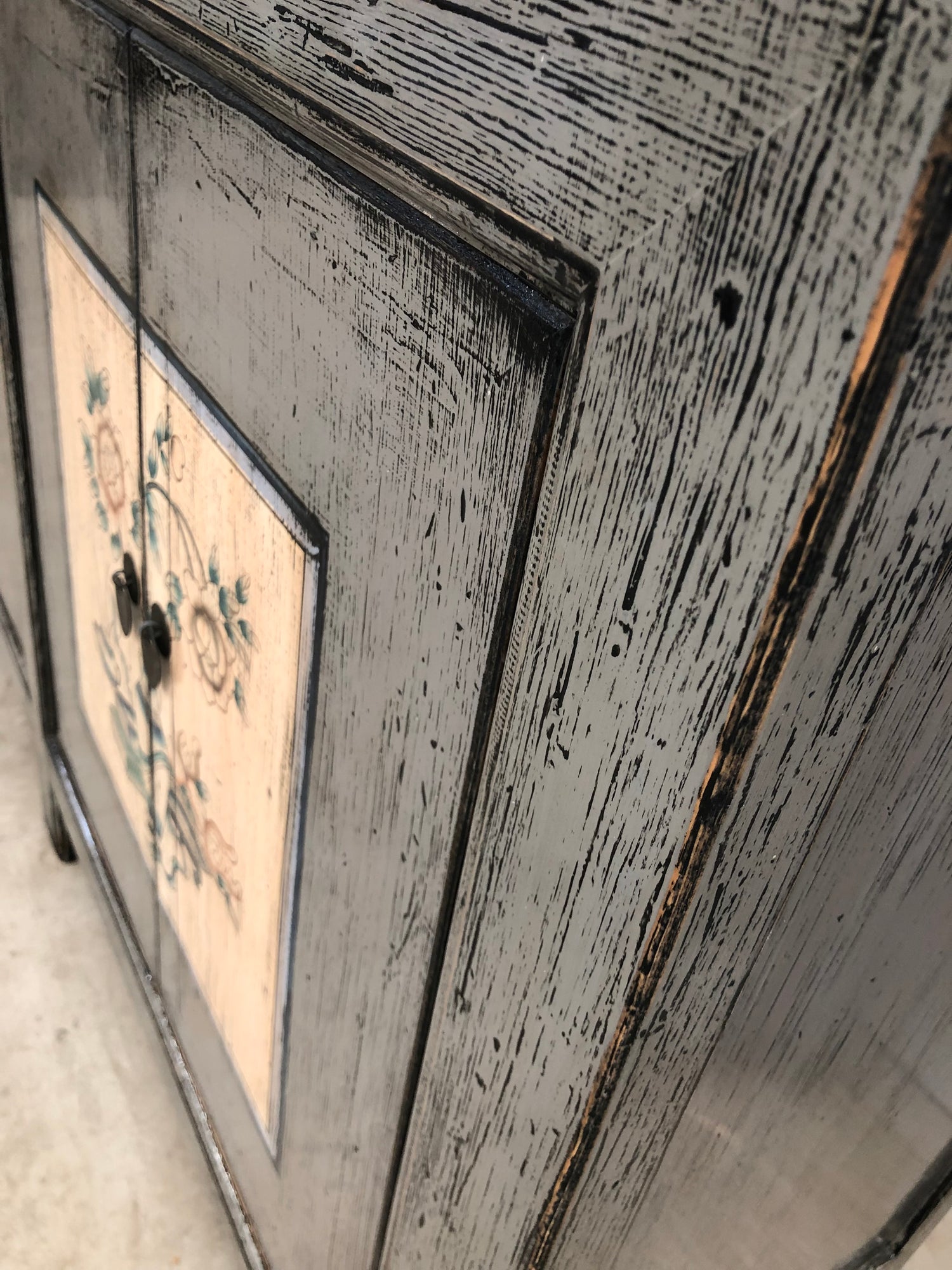 Lacquered Chinese Dark Grey Sideboard